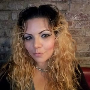 Meet your Posher, Toni